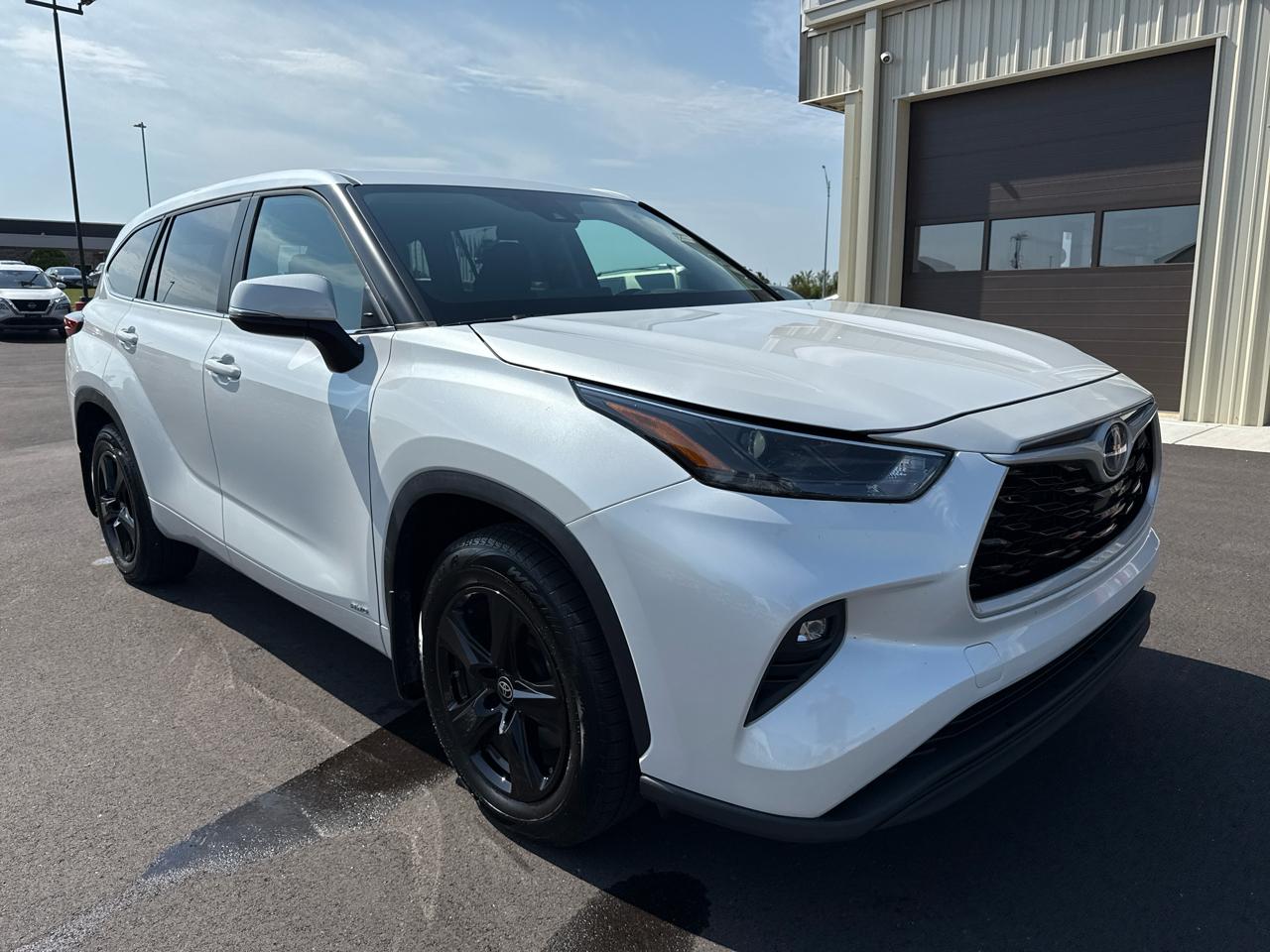 Toyota Highlander Hybrid LE 4D SUV AWD 2023