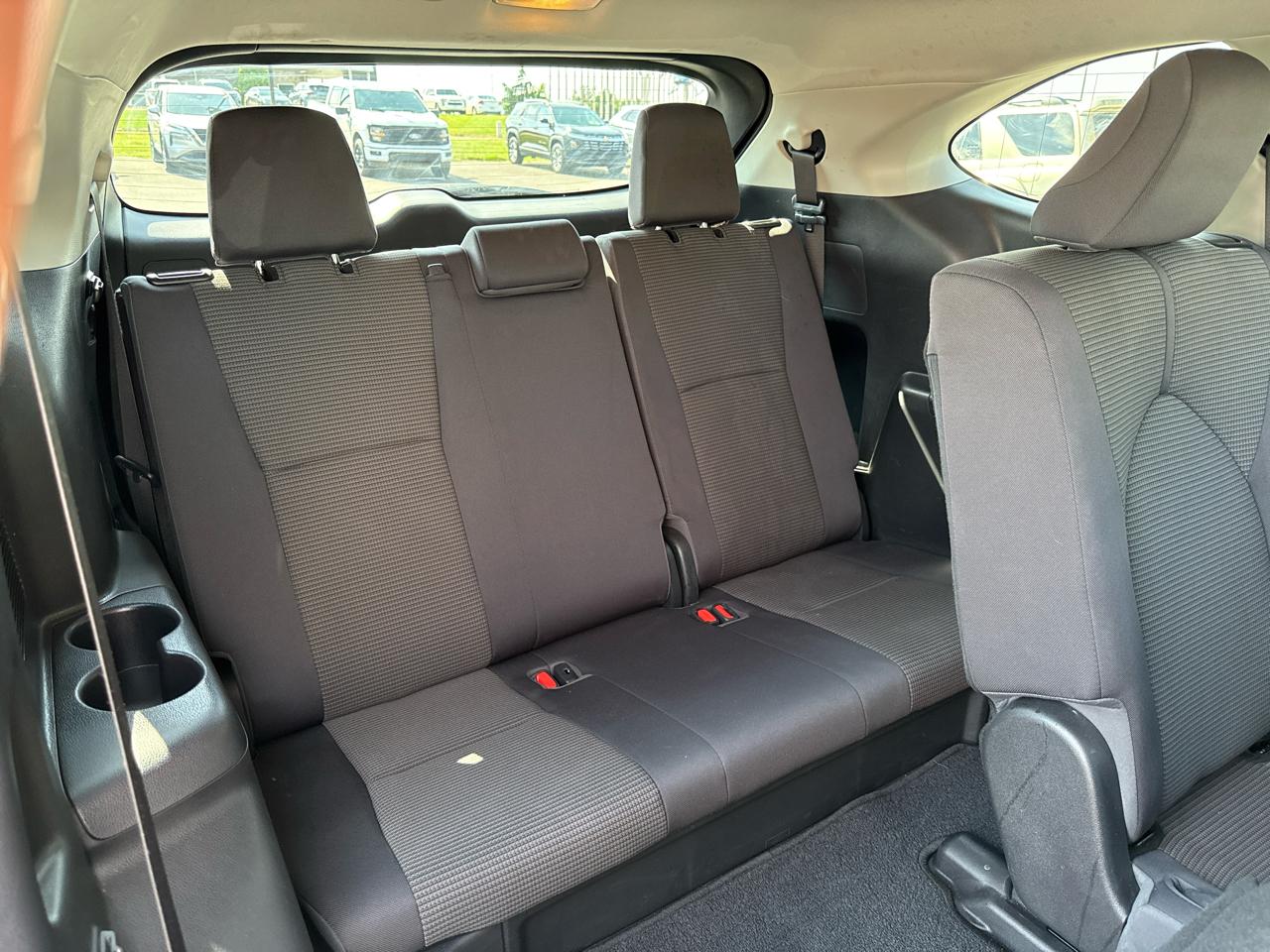 Toyota Highlander Hybrid LE 4D SUV AWD 2023