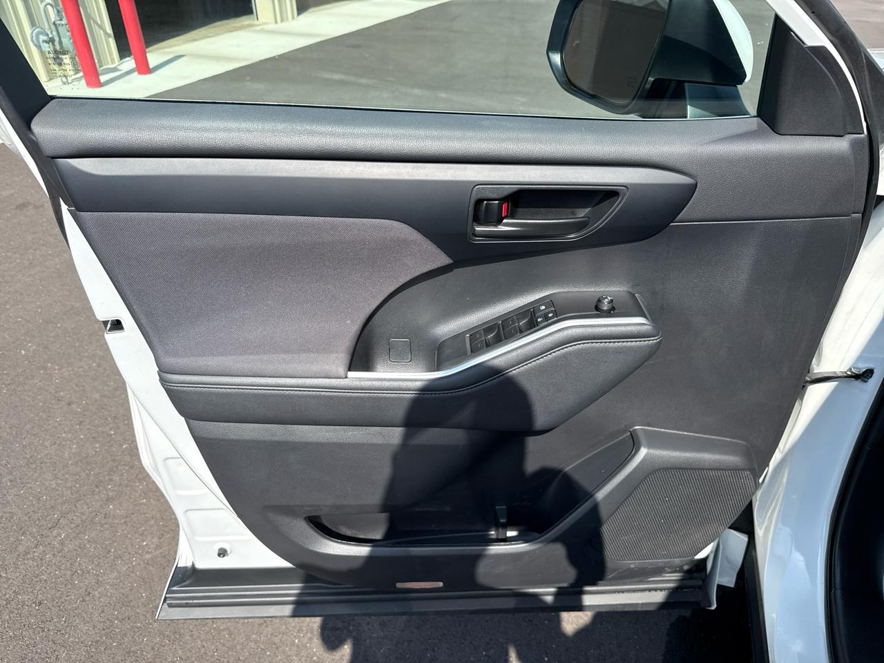 Toyota Highlander Hybrid LE 4D SUV AWD 2023