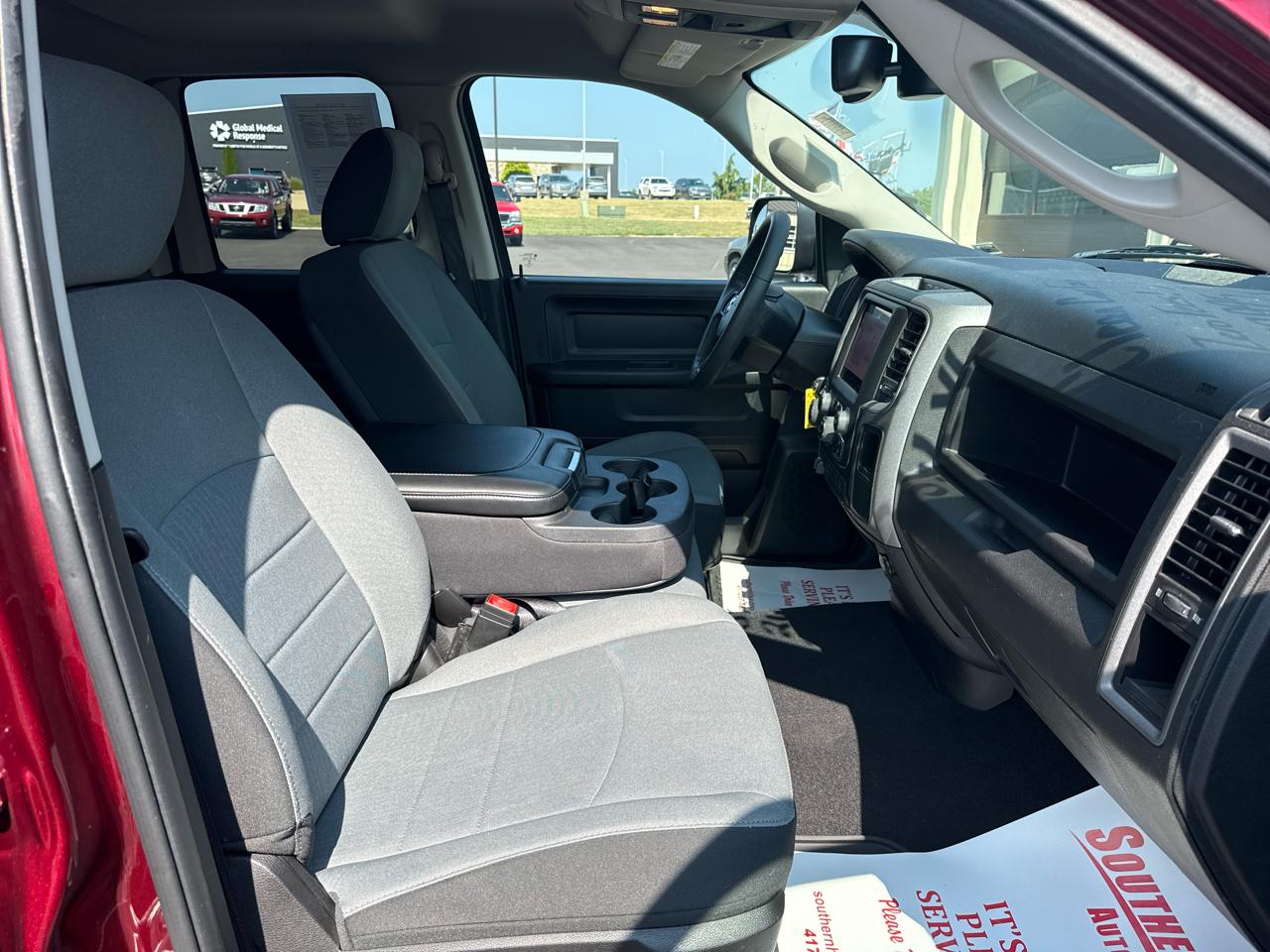 RAM 1500 DS Tradesman Quad Cab 2WD SWB 2022