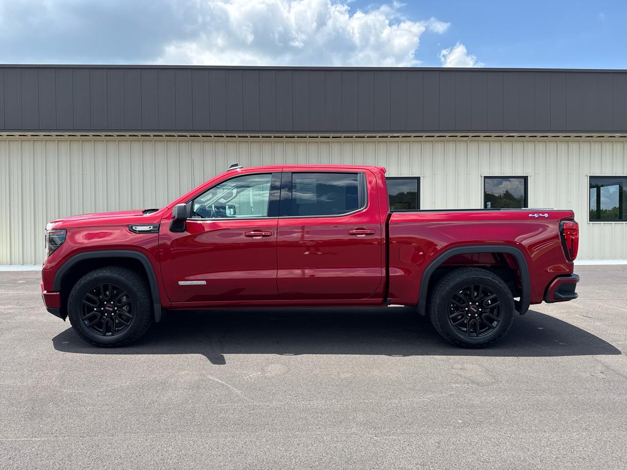 GMC Sierra 1500 Elevation Crew Cab 4WD SWB 2024