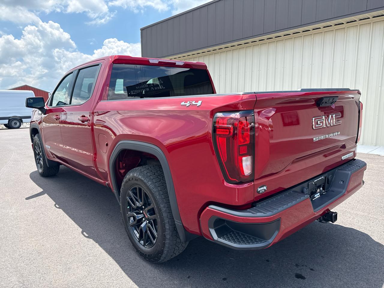 GMC Sierra 1500 Elevation Crew Cab 4WD SWB 2024
