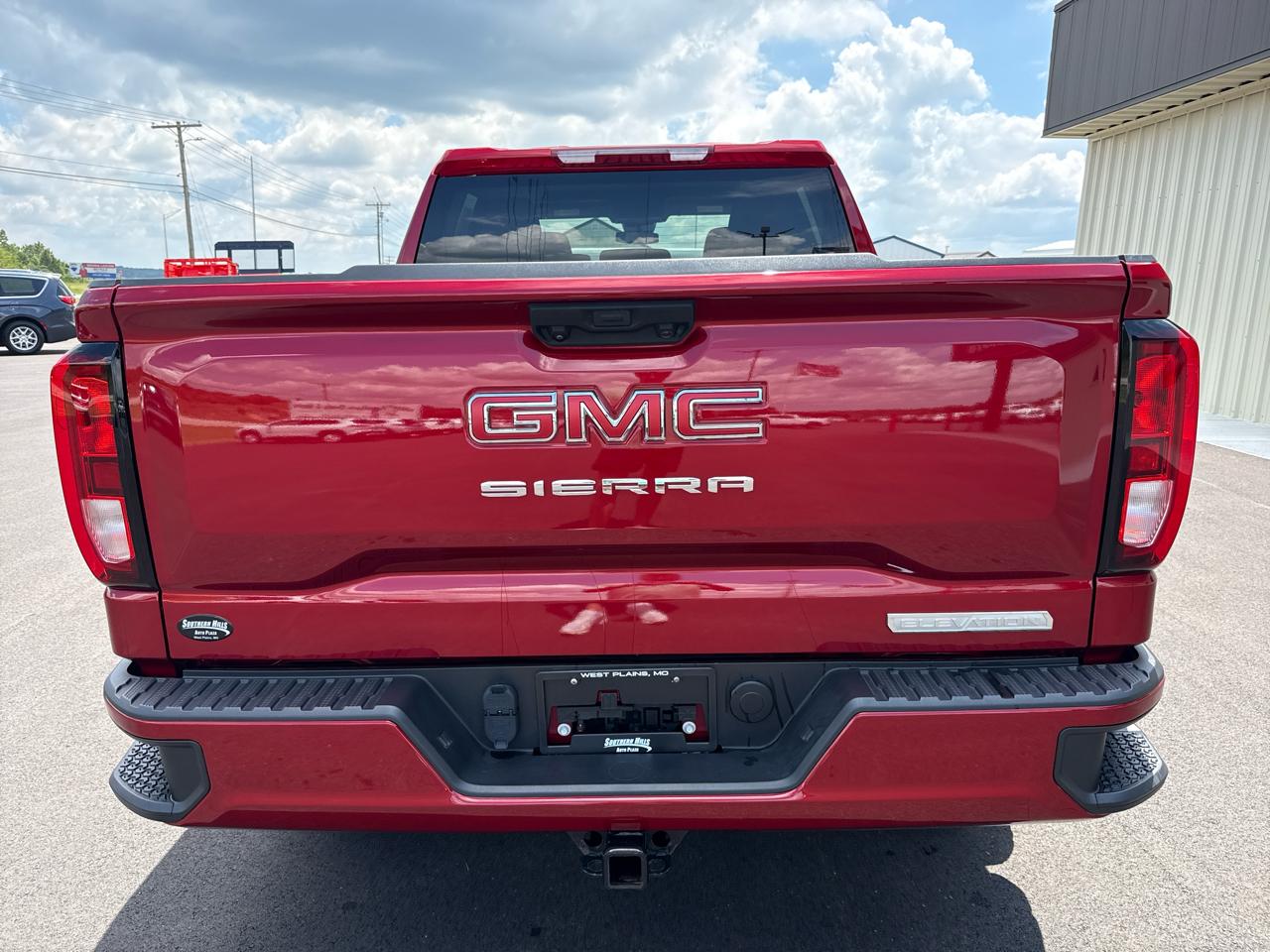 GMC Sierra 1500 Elevation Crew Cab 4WD SWB 2024