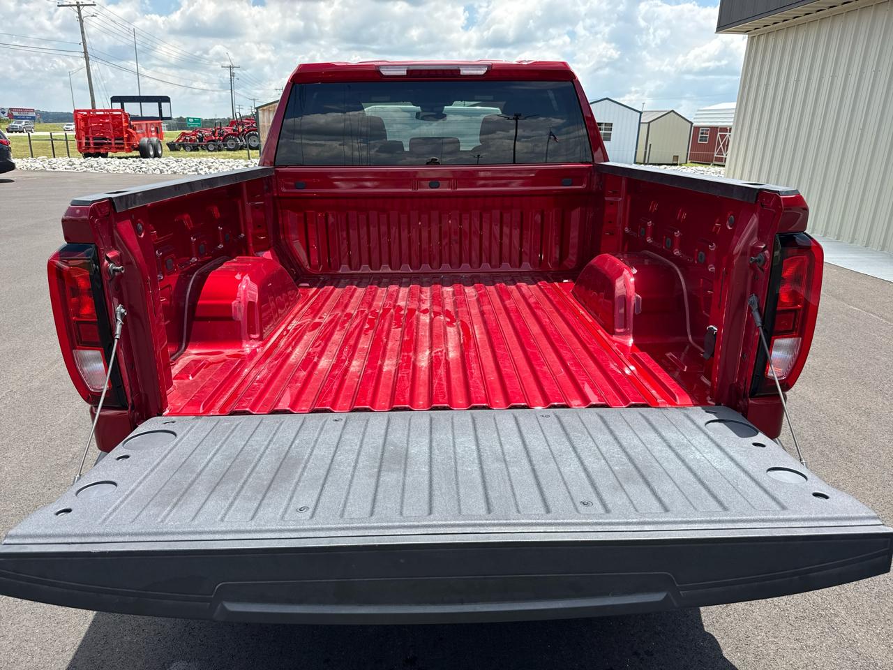 GMC Sierra 1500 Elevation Crew Cab 4WD SWB 2024