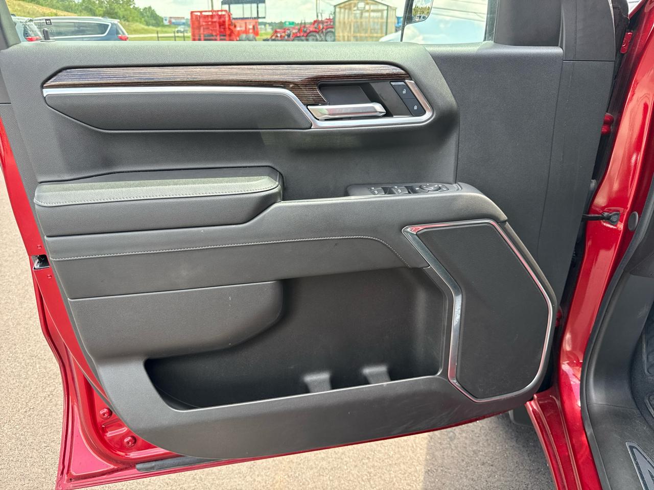 GMC Sierra 1500 Elevation Crew Cab 4WD SWB 2024