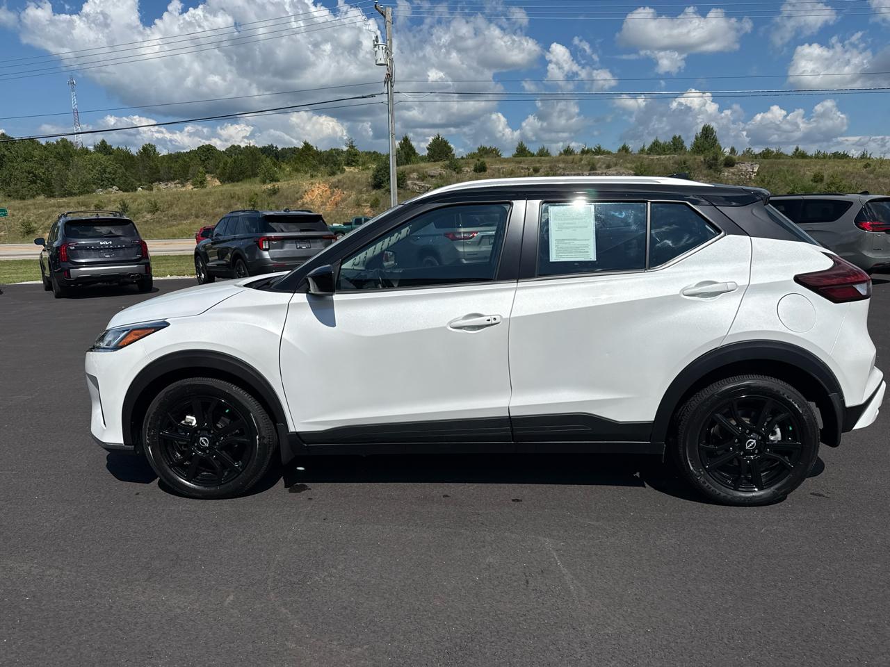Nissan Kicks SV 4D SUV FWD 2023