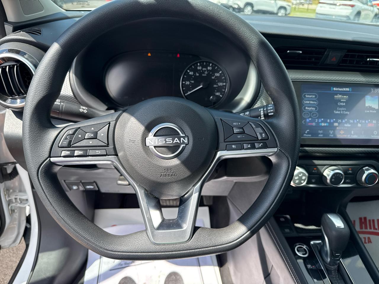 Nissan Kicks SV 4D SUV FWD 2023