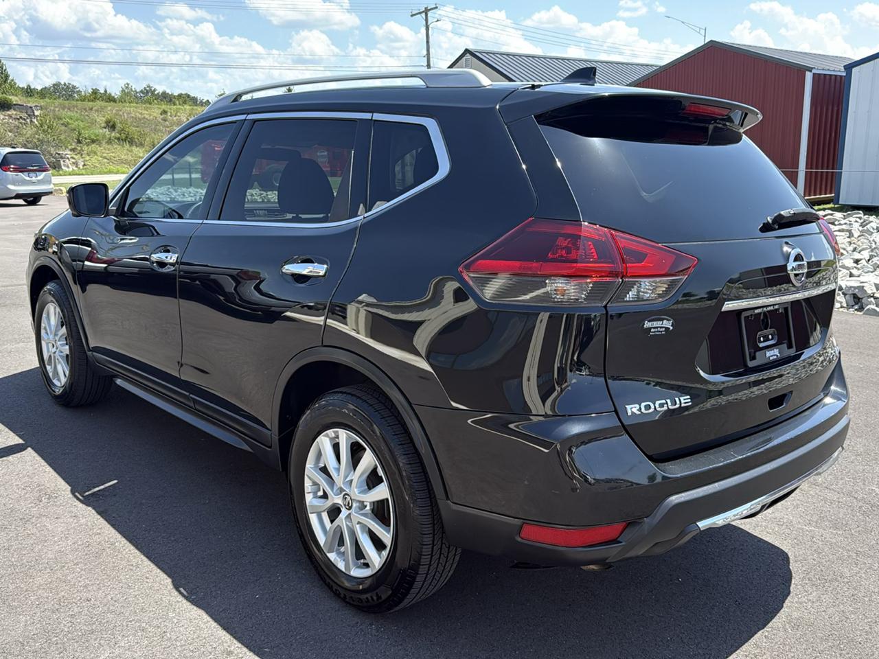 Nissan Rogue SV 4D SUV AWD 2018