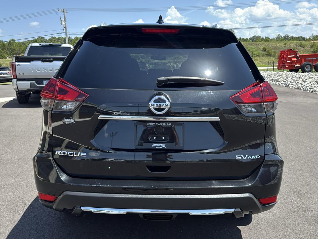 Nissan Rogue SV 4D SUV AWD 2018