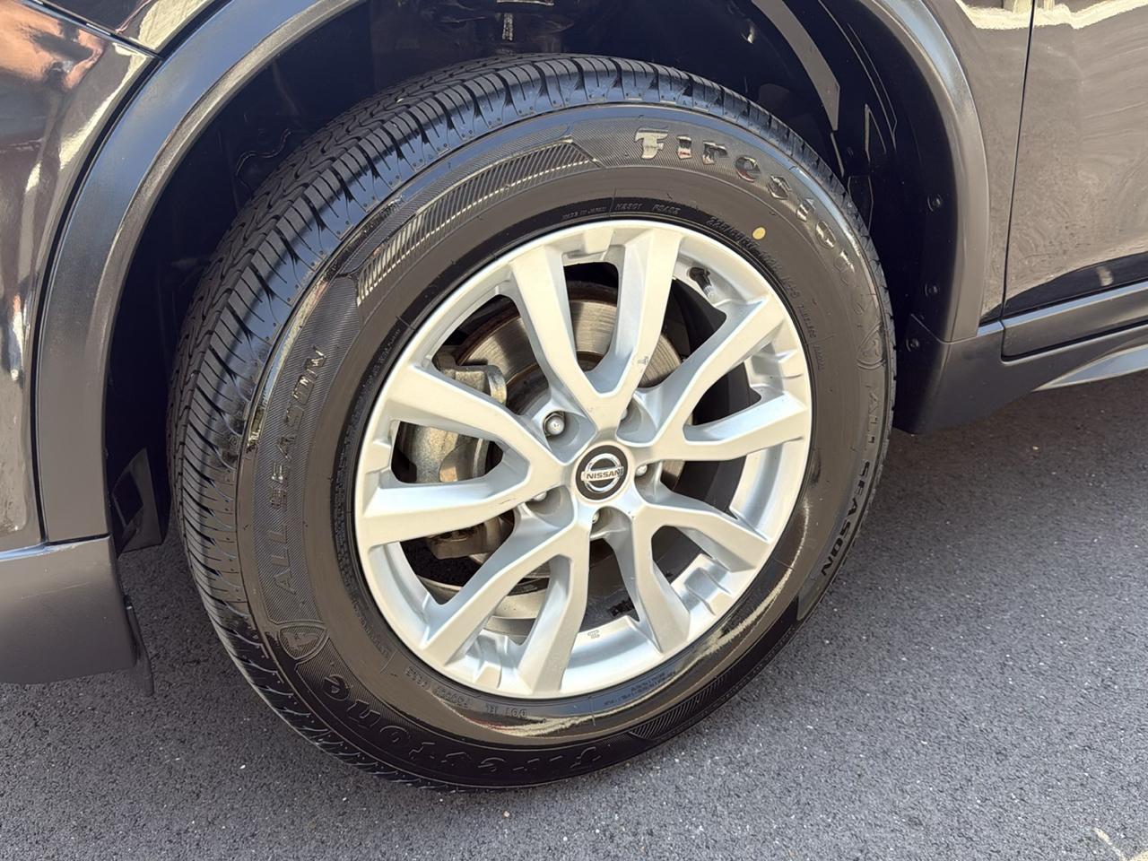 Nissan Rogue SV 4D SUV AWD 2018