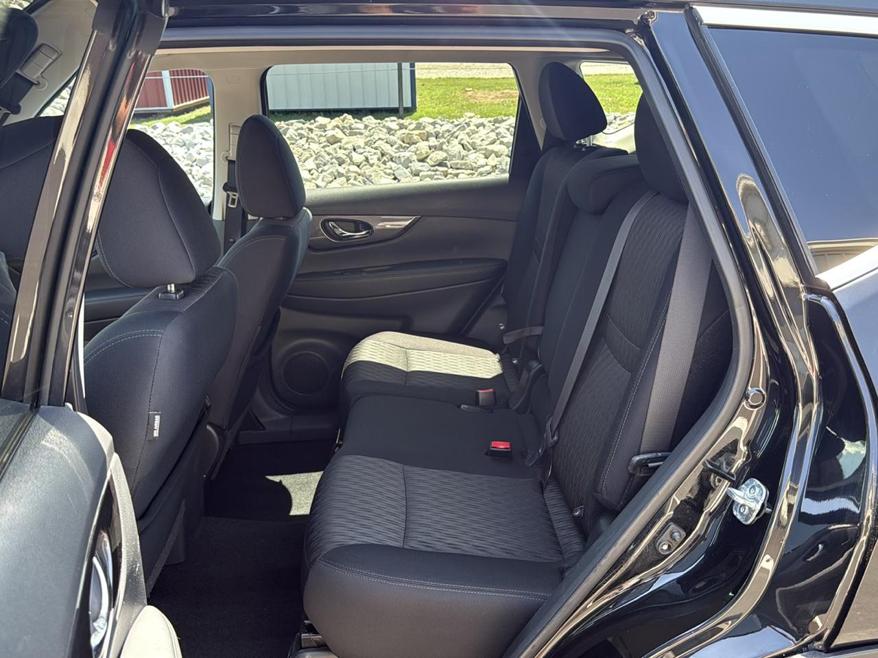 Nissan Rogue SV 4D SUV AWD 2018