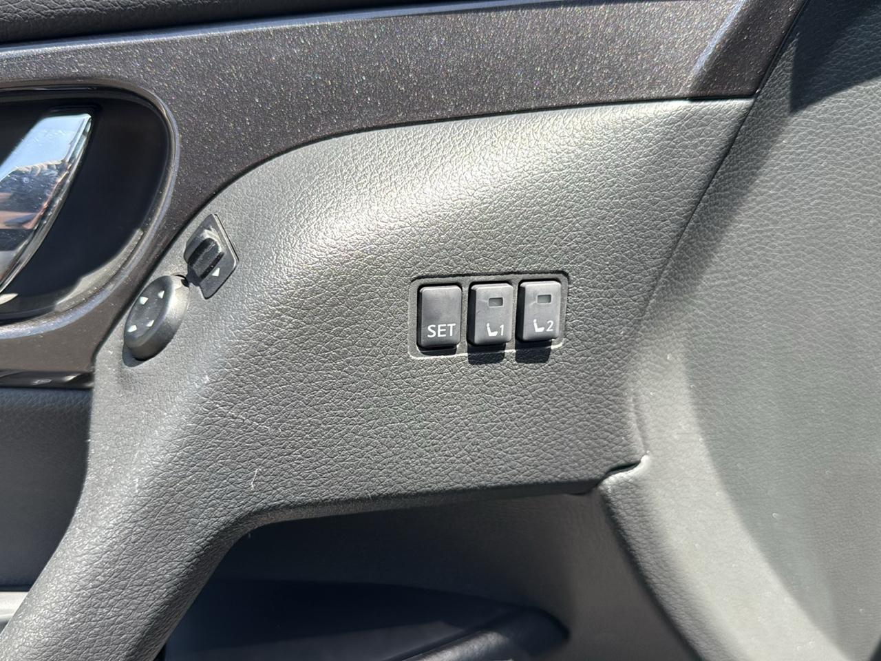 Nissan Rogue SV 4D SUV AWD 2018