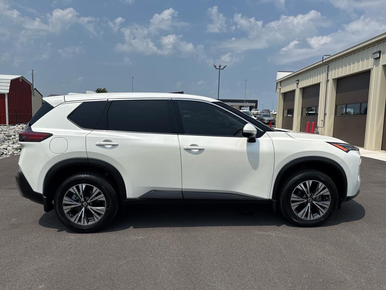 Nissan Rogue SV 4D SUV FWD 2021