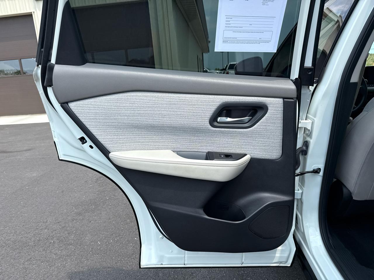 Nissan Rogue SV 4D SUV FWD 2021