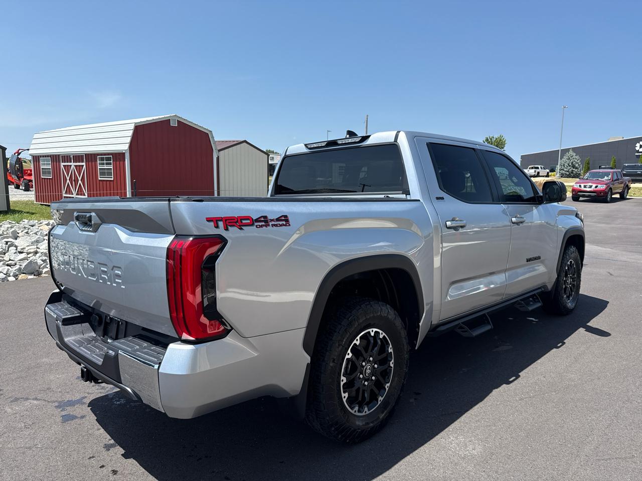 Toyota Tundra SR5 Crew Max 4WD SWB 2025