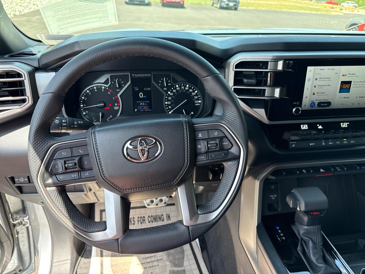 Toyota Tundra SR5 Crew Max 4WD SWB 2025