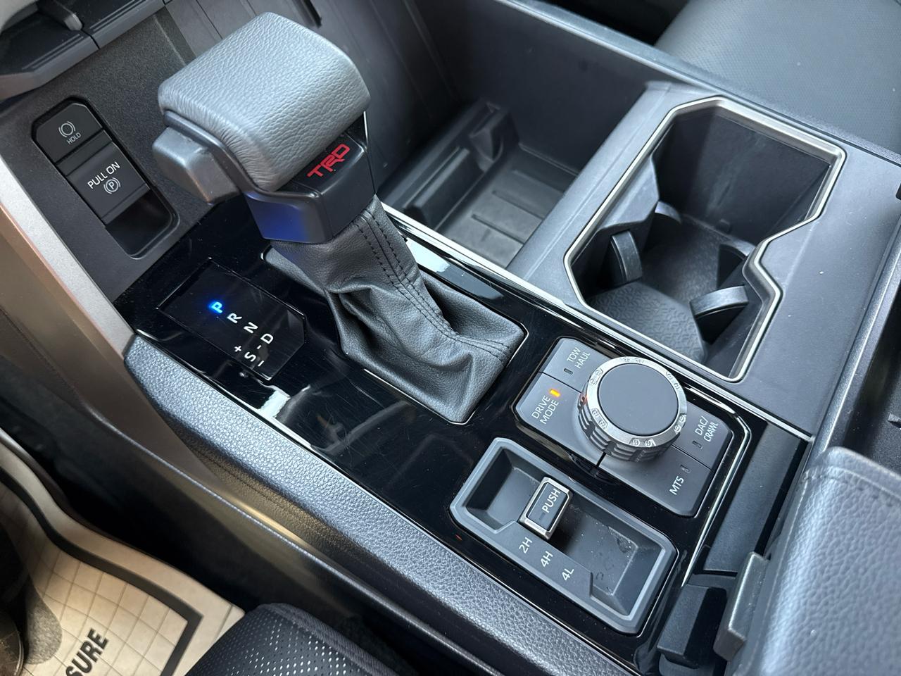 Toyota Tundra SR5 Crew Max 4WD SWB 2025