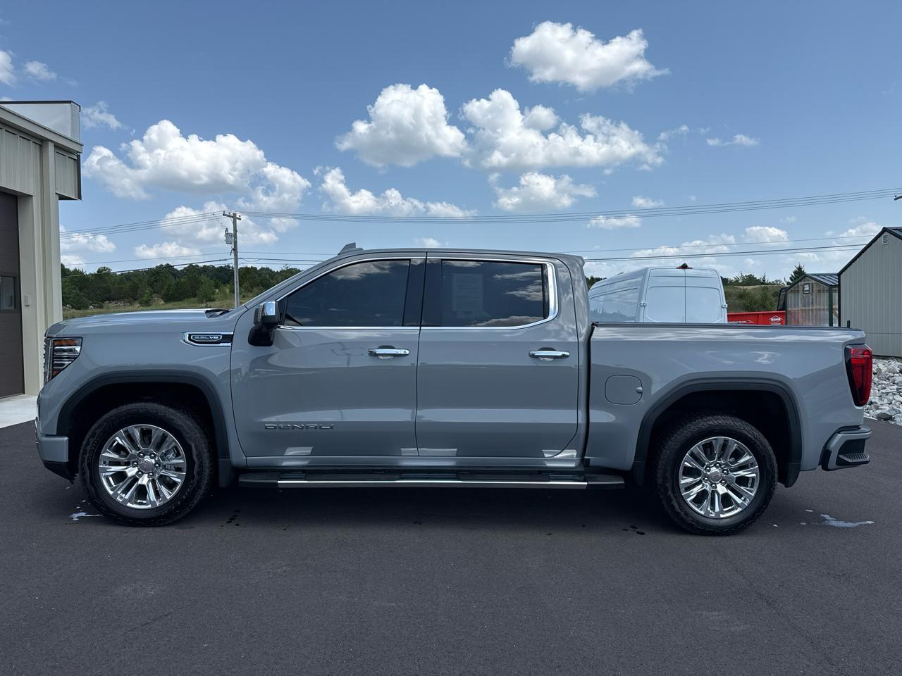 GMC Sierra 1500 Denali Crew Cab 4WD SWB 2025