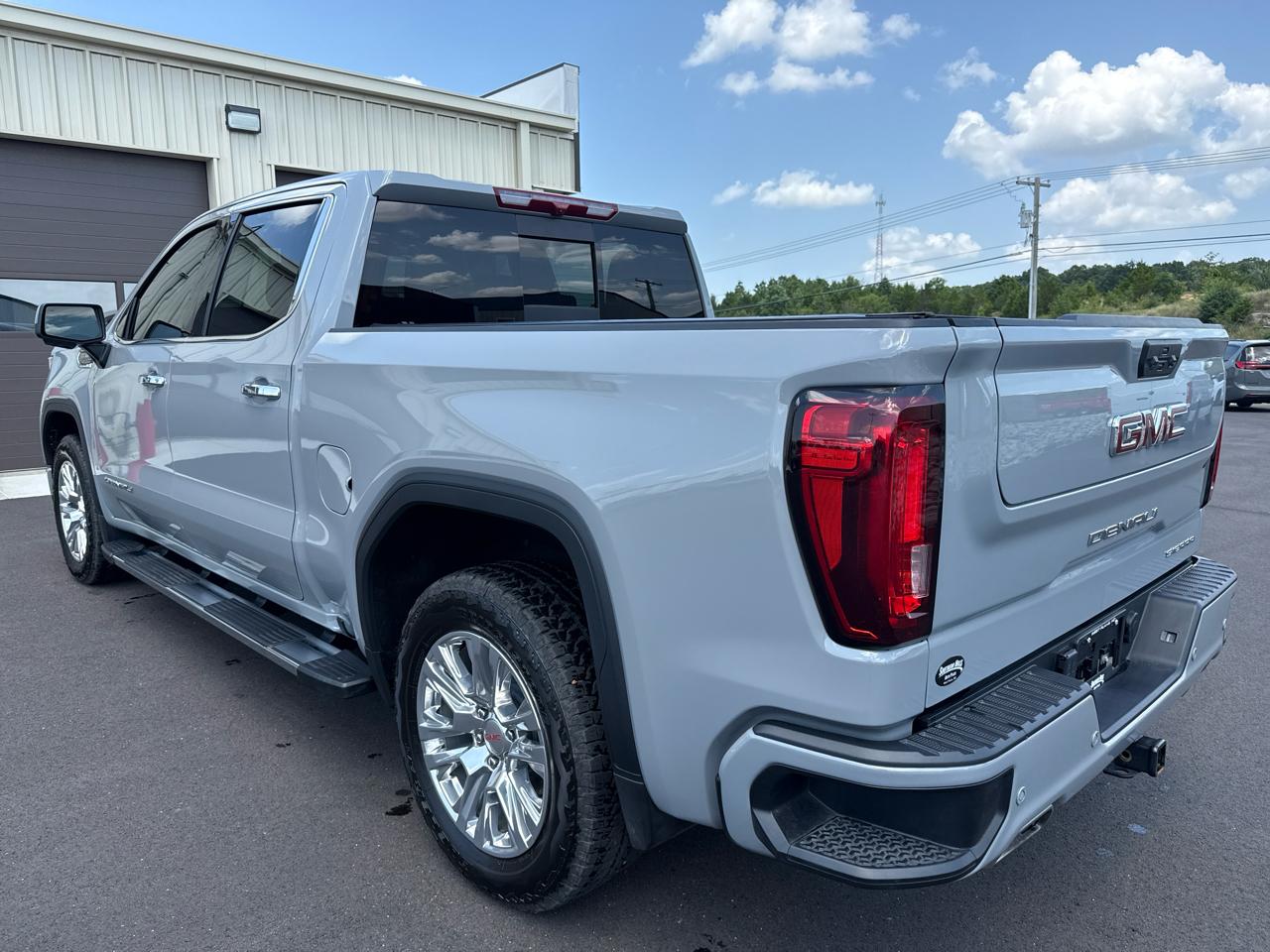 GMC Sierra 1500 Denali Crew Cab 4WD SWB 2025