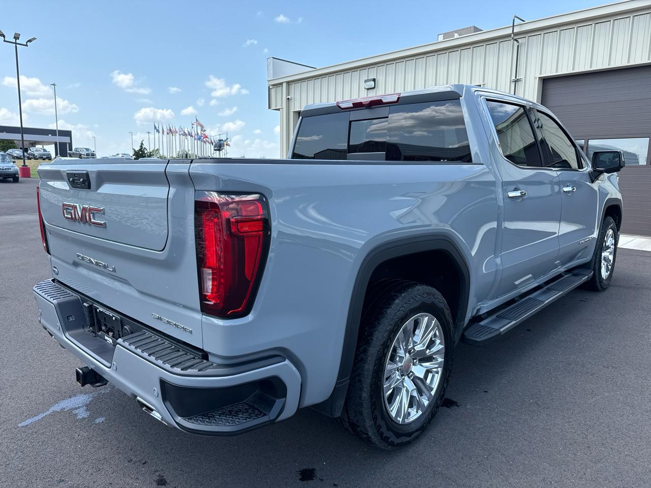 GMC Sierra 1500 Denali Crew Cab 4WD SWB 2025