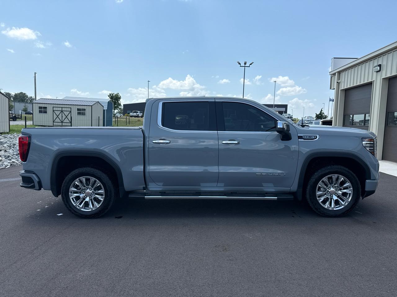 GMC Sierra 1500 Denali Crew Cab 4WD SWB 2025