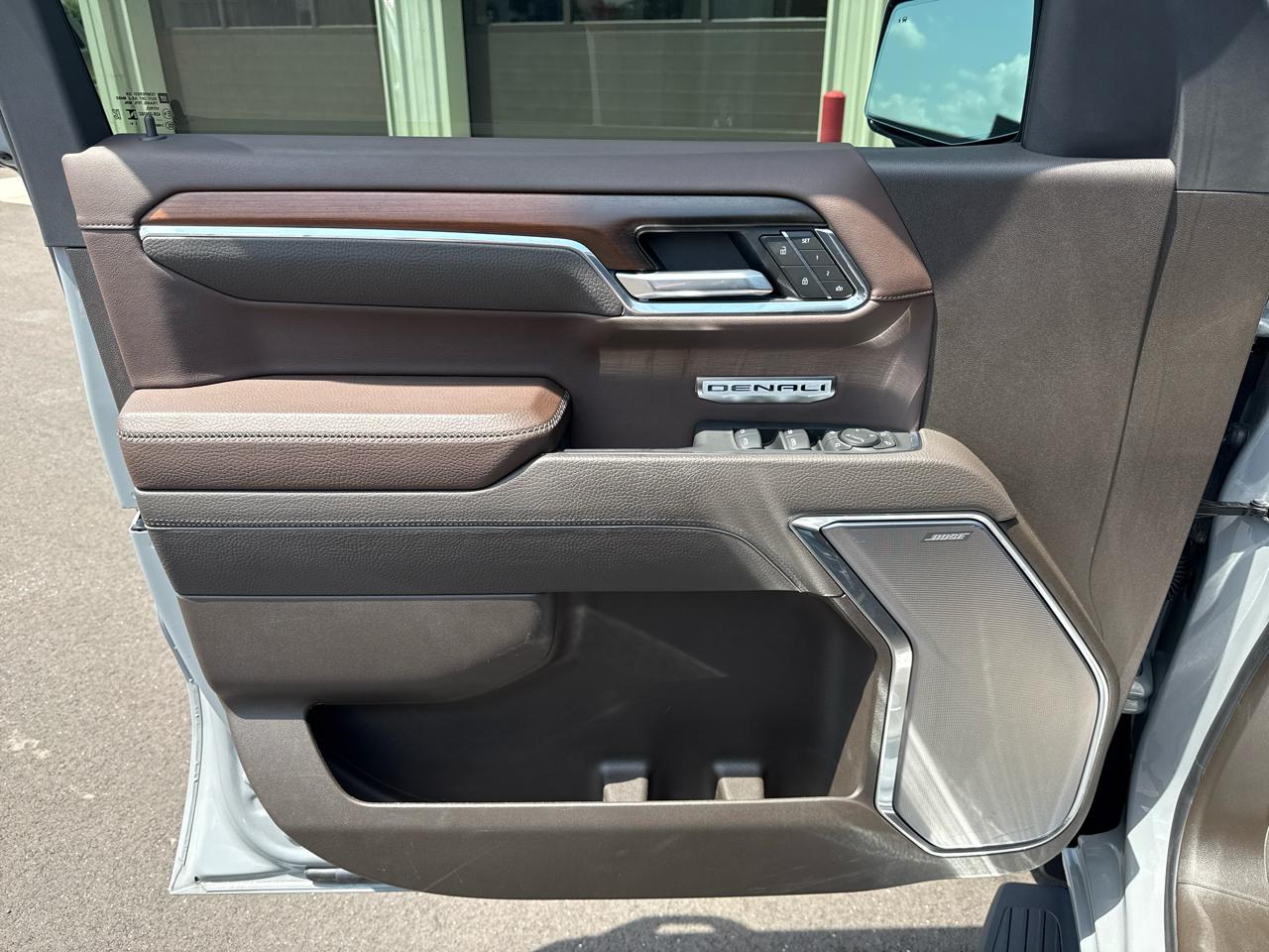 GMC Sierra 1500 Denali Crew Cab 4WD SWB 2025