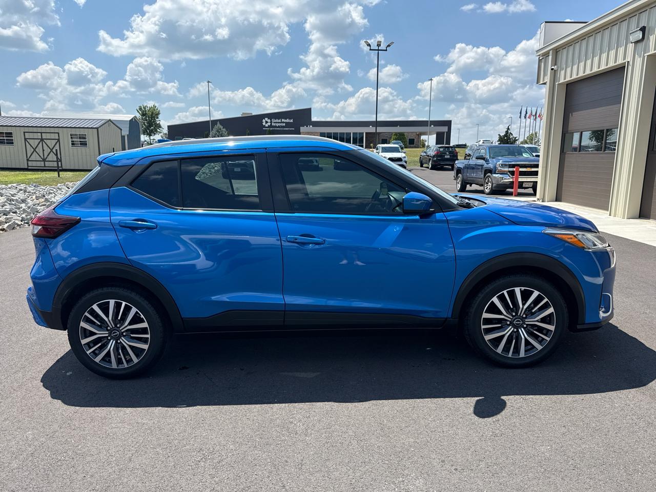 Nissan Kicks SV 4D SUV FWD 2023