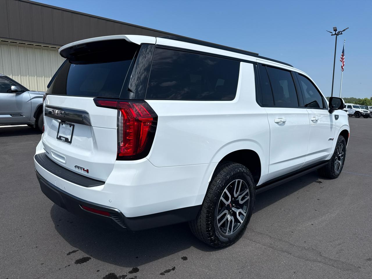 GMC Yukon XL 1500 AT4 4D SUV 4WD 2023
