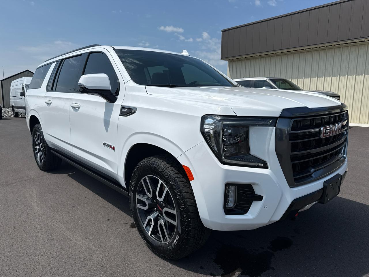 GMC Yukon XL 1500 AT4 4D SUV 4WD 2023