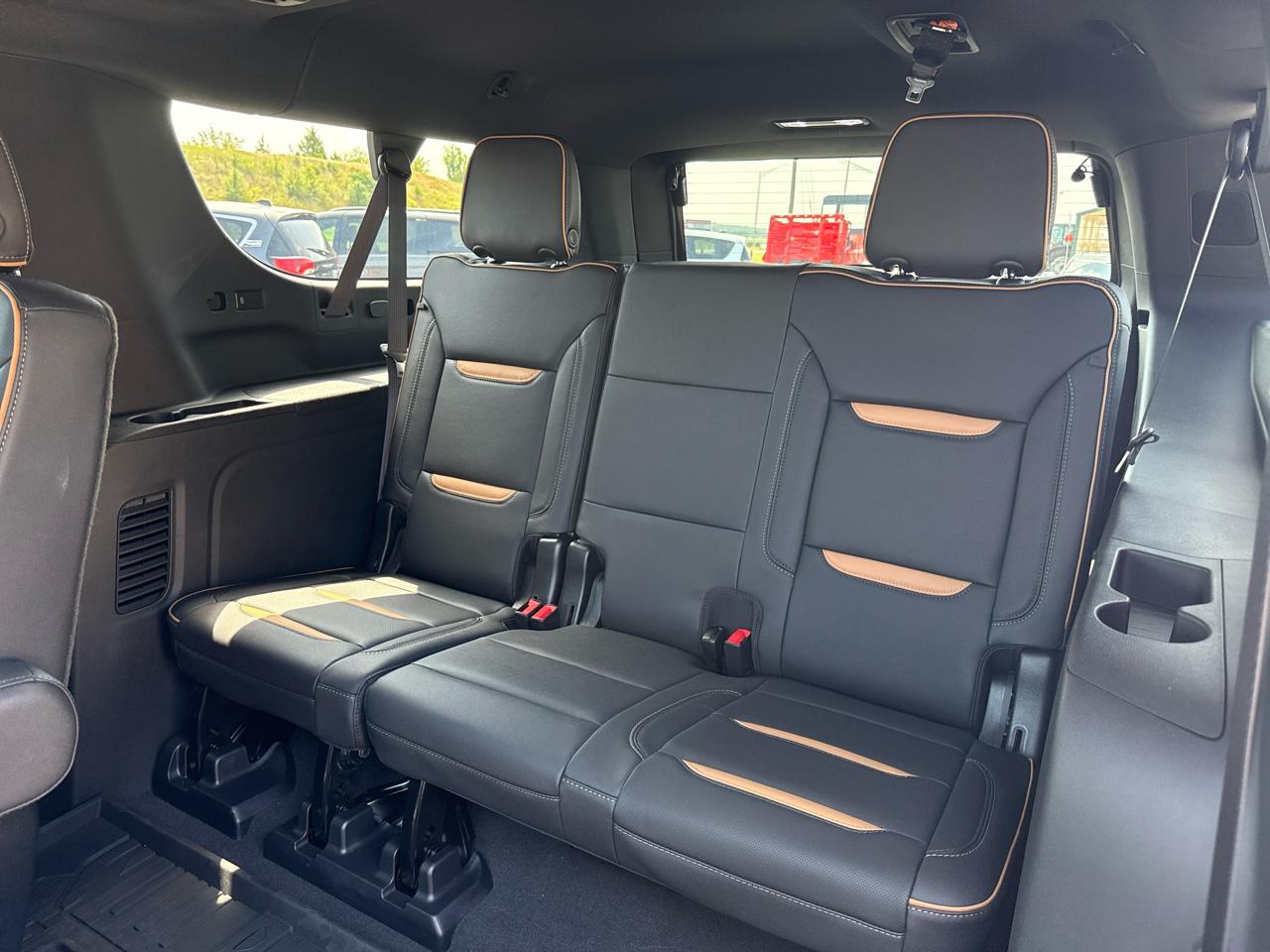 GMC Yukon XL 1500 AT4 4D SUV 4WD 2023