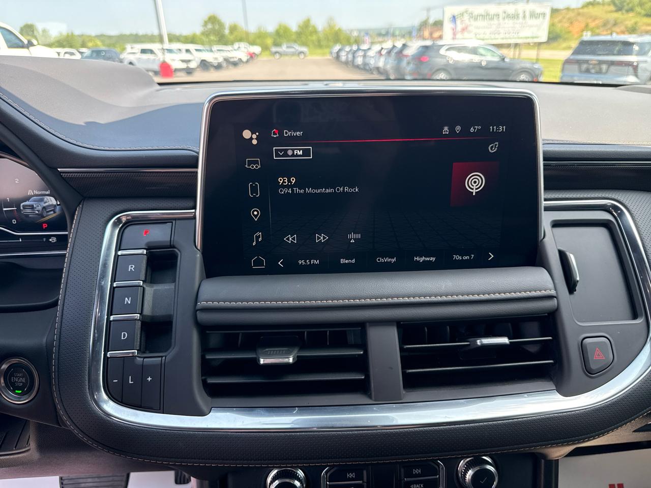 GMC Yukon XL 1500 AT4 4D SUV 4WD 2023