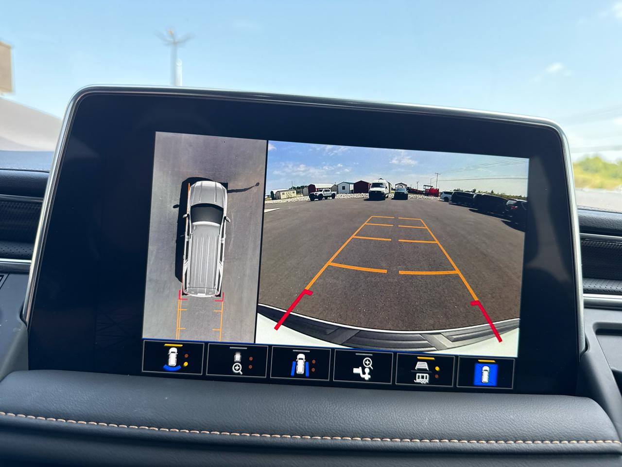 GMC Yukon XL 1500 AT4 4D SUV 4WD 2023
