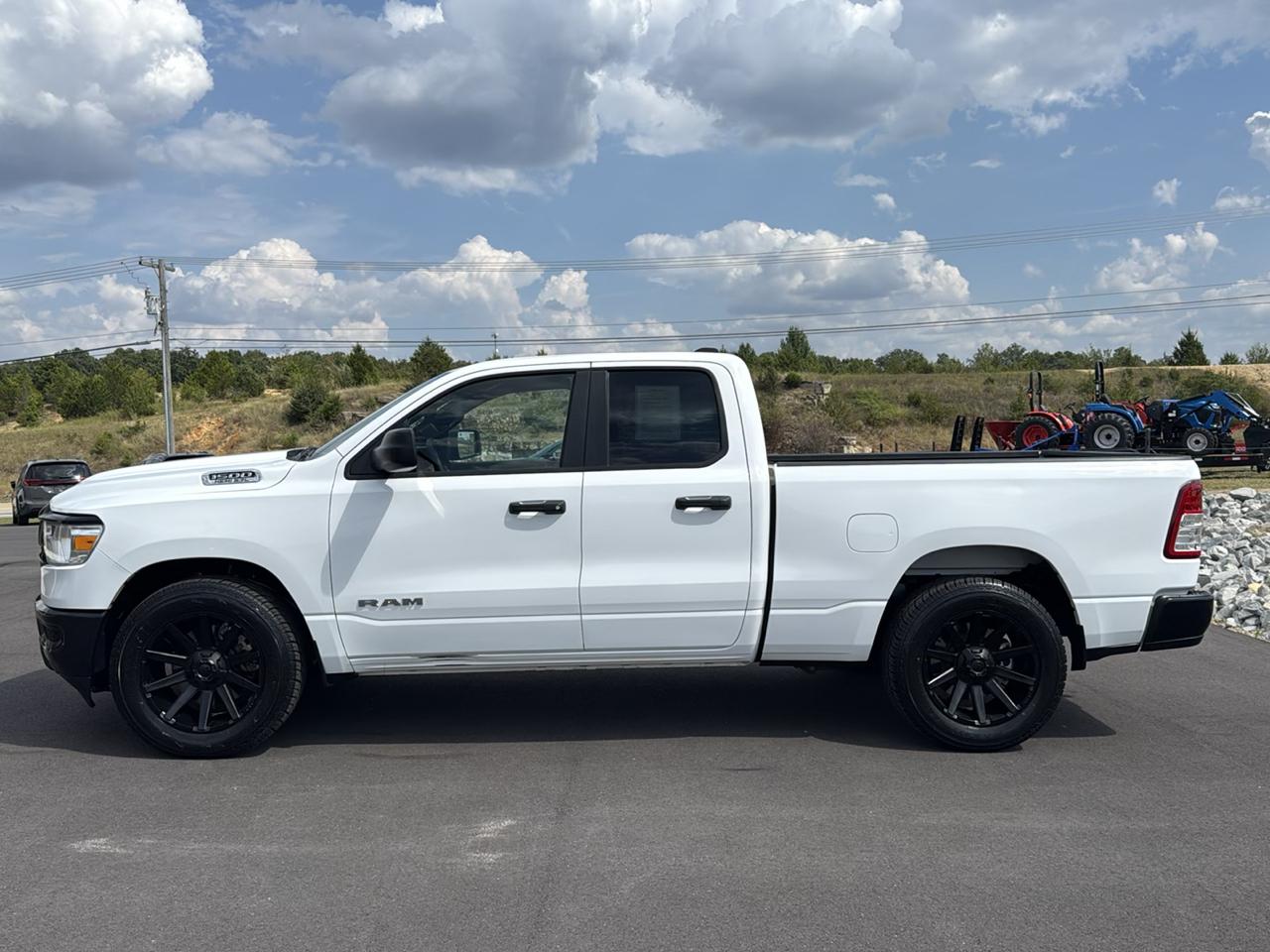 RAM 1500 Tradesman Quad Cab 2WD SWB 2022
