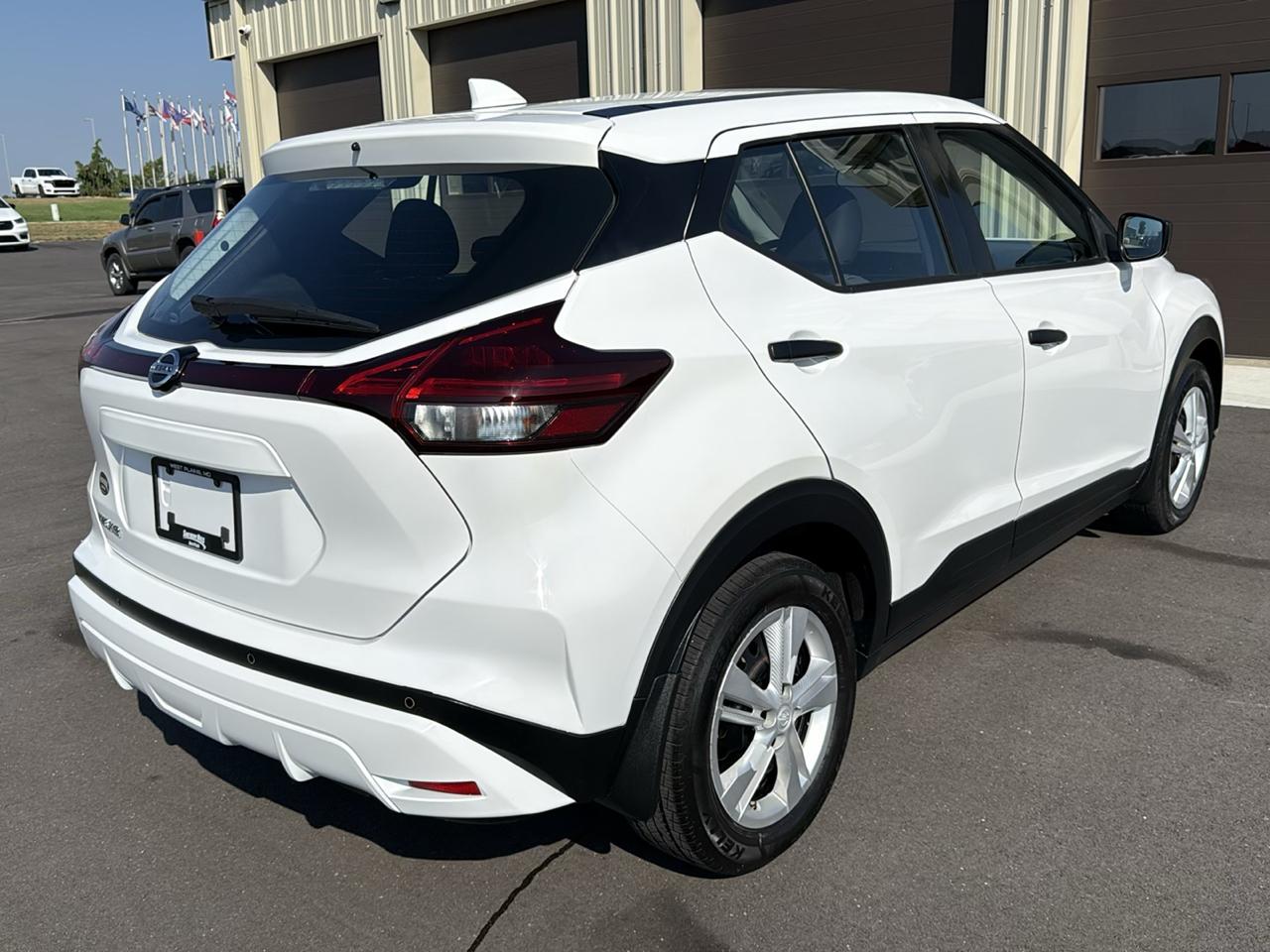 Nissan Kicks S 4D SUV FWD 2021