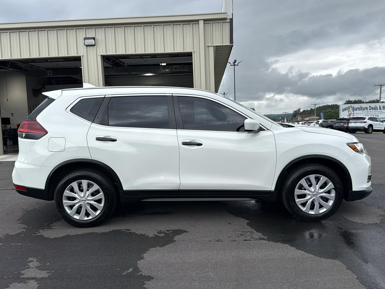 Nissan Rogue S 4D SUV FWD 2020