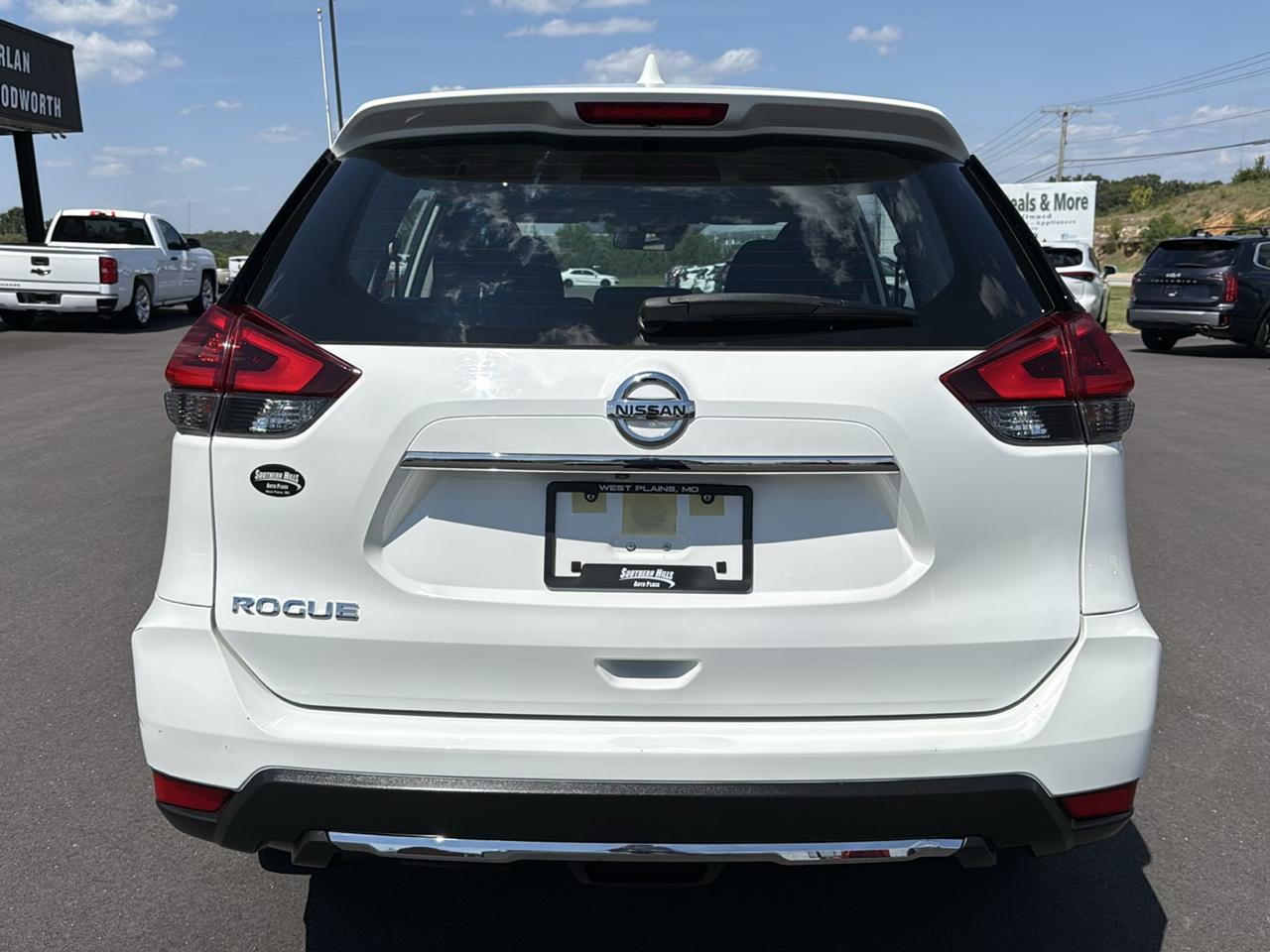 Nissan Rogue S 4D SUV FWD 2020