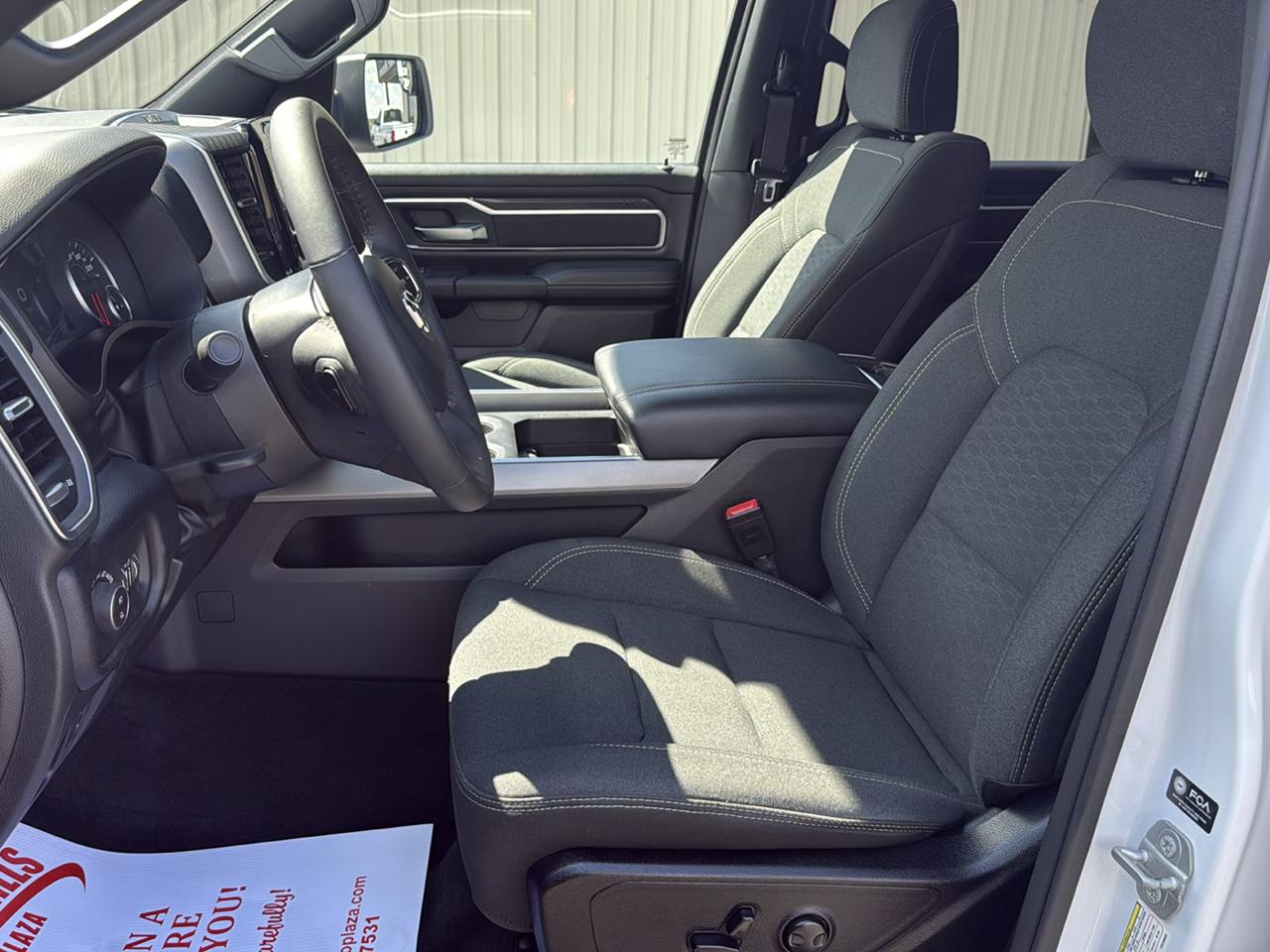 RAM 1500 Big Horn Crew Cab 4WD SWB 2026