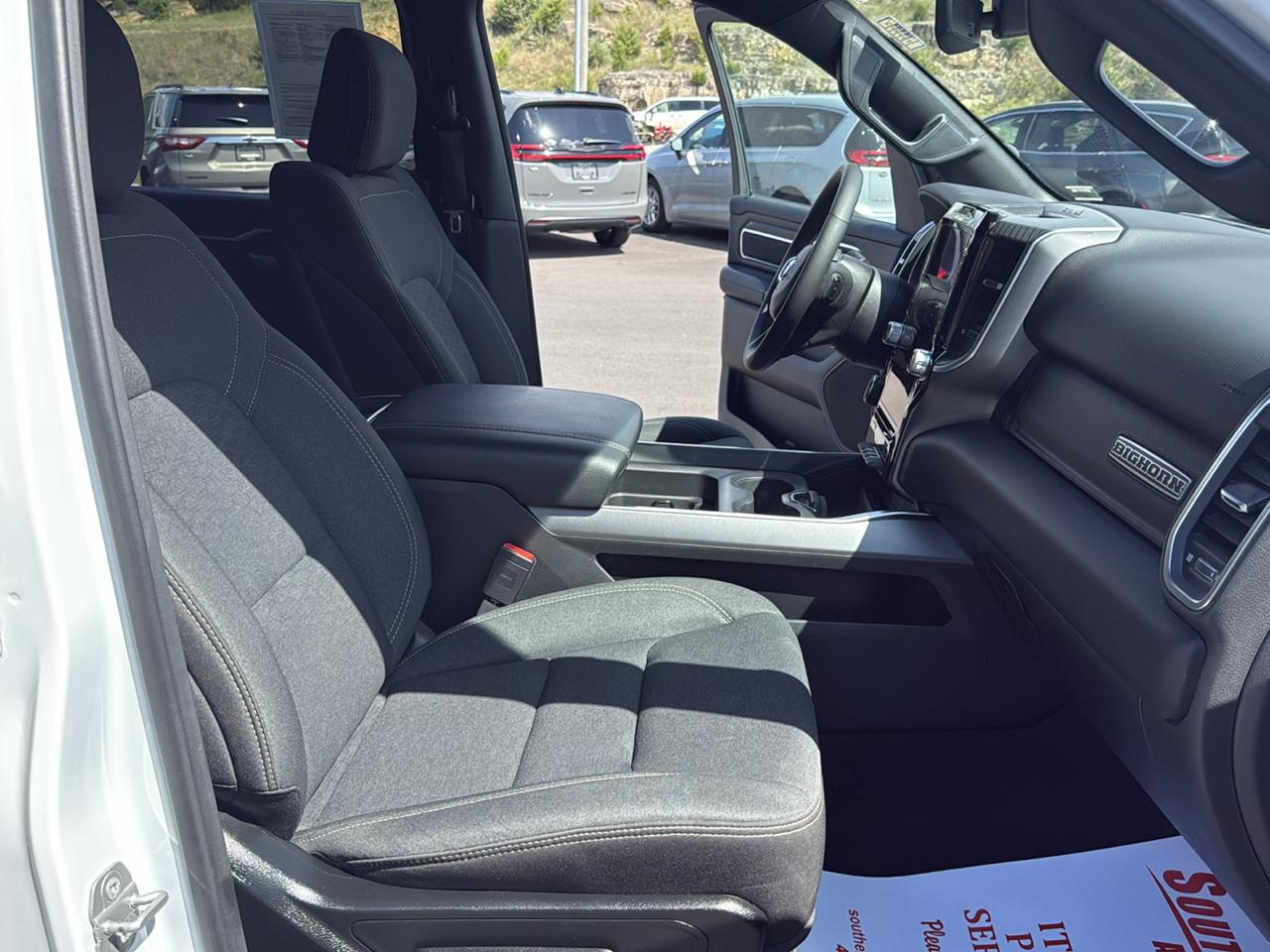 RAM 1500 Big Horn Crew Cab 4WD SWB 2026
