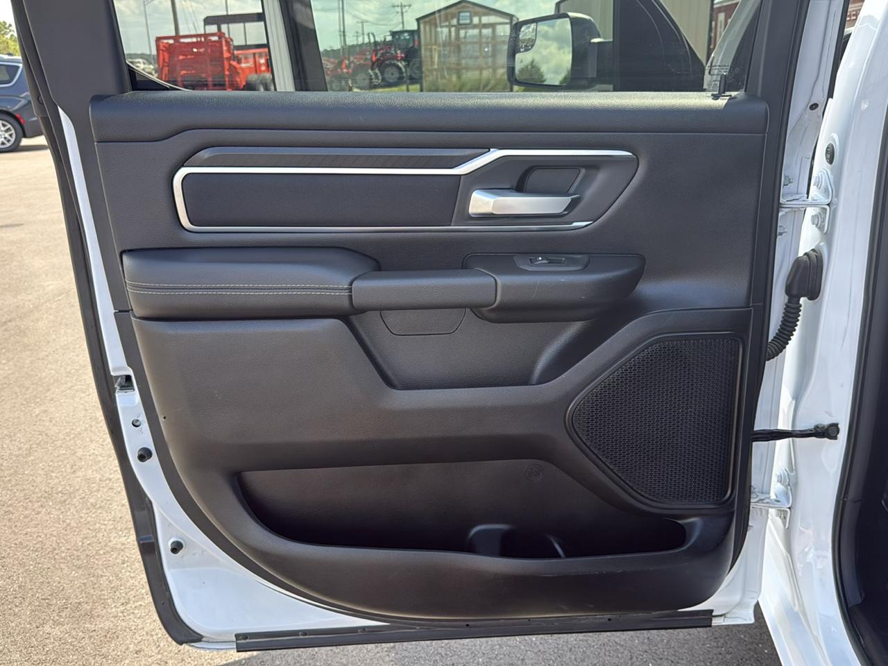 RAM 1500 Big Horn Crew Cab 4WD SWB 2026