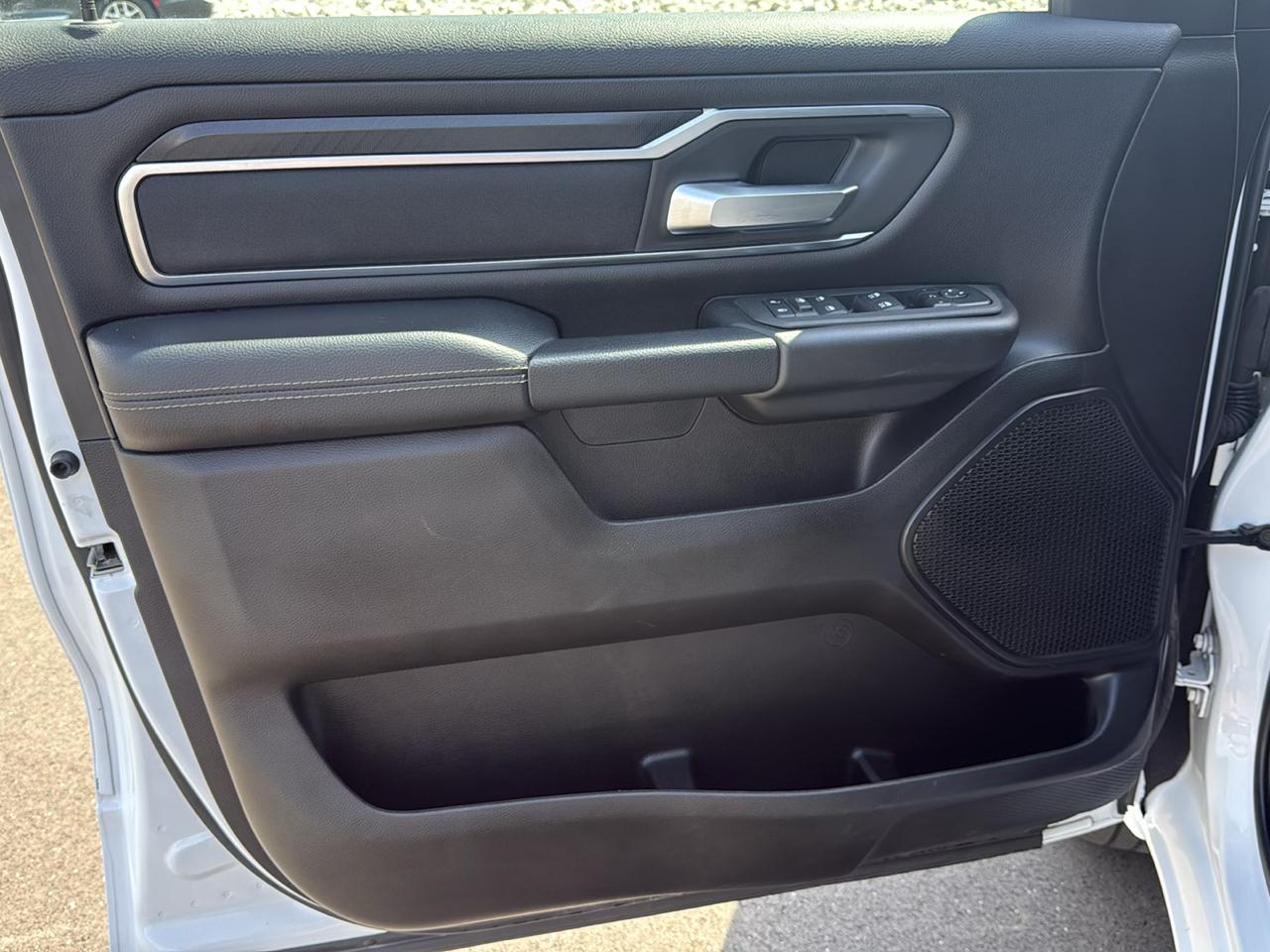 RAM 1500 Big Horn Crew Cab 4WD SWB 2026