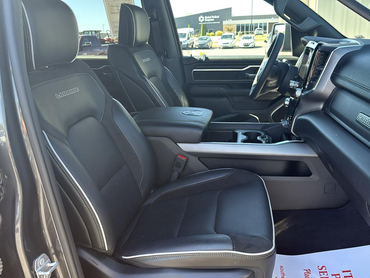 Ram 1500 photo 12