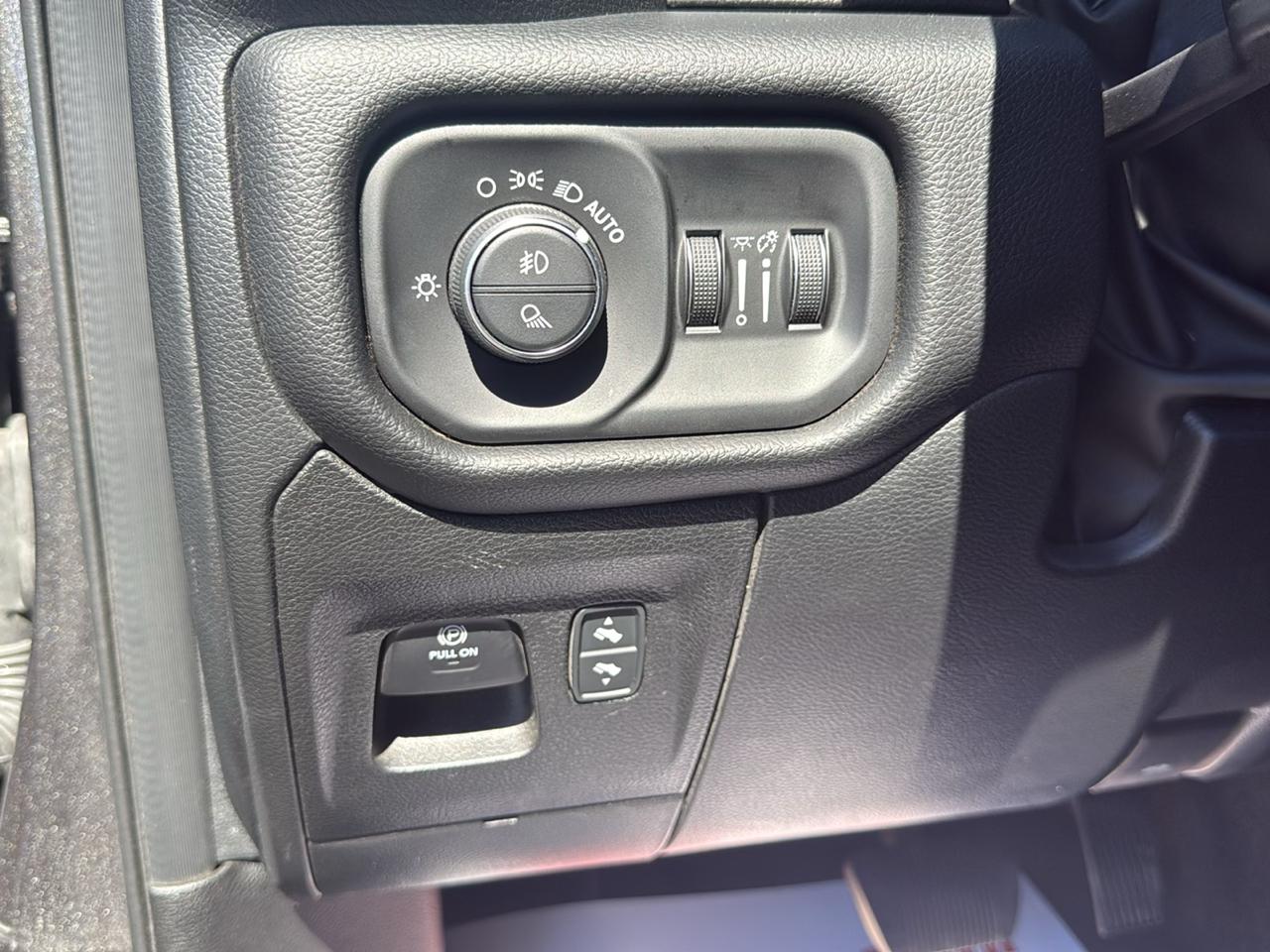 Ram 1500 photo 18