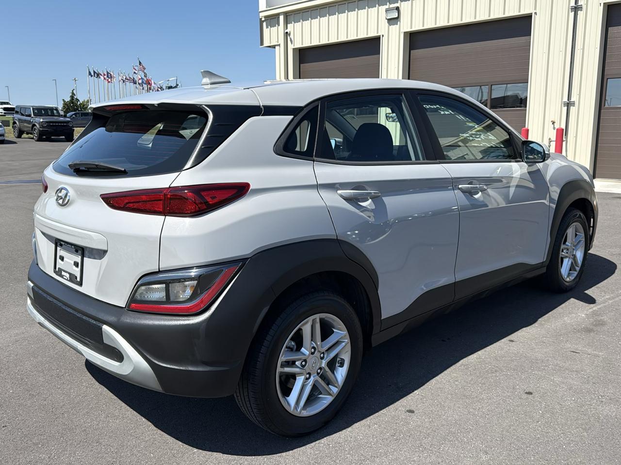 Hyundai Kona SE 4D SUV FWD 2.0L 2023