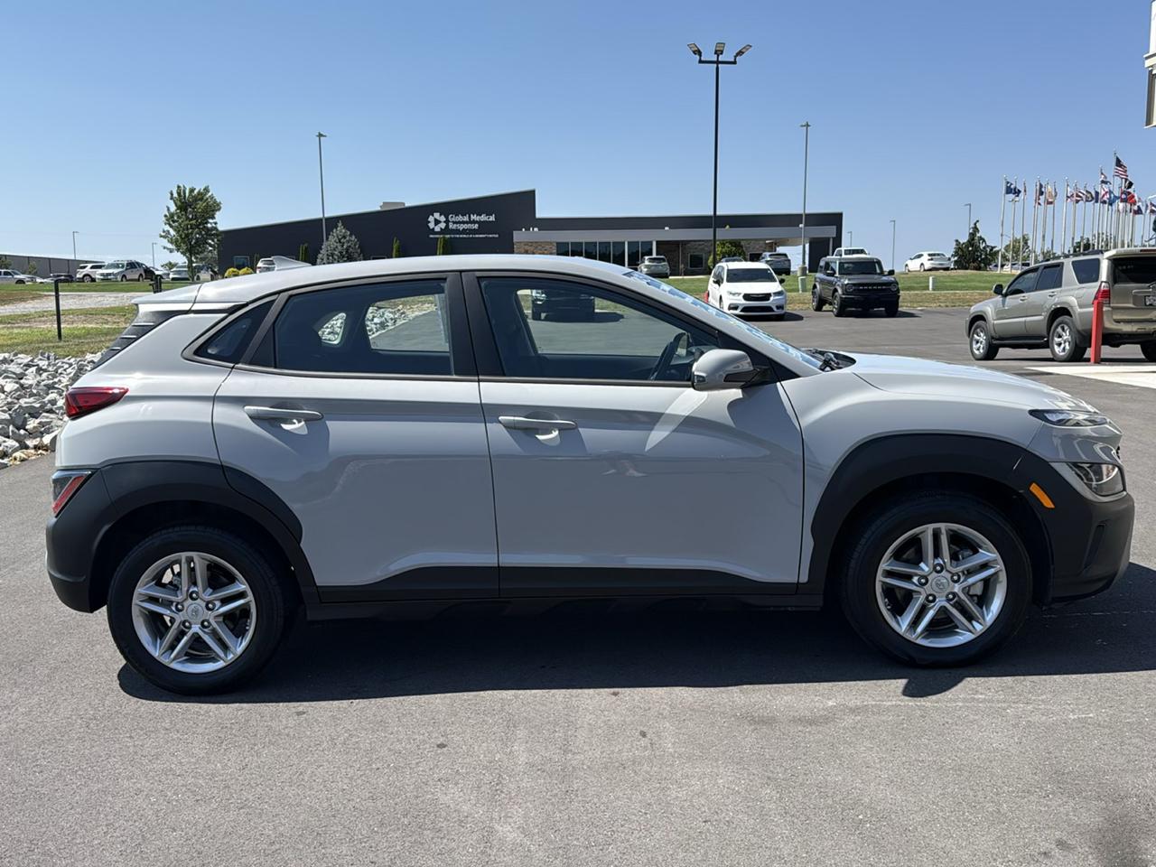 Hyundai Kona SE 4D SUV FWD 2.0L 2023