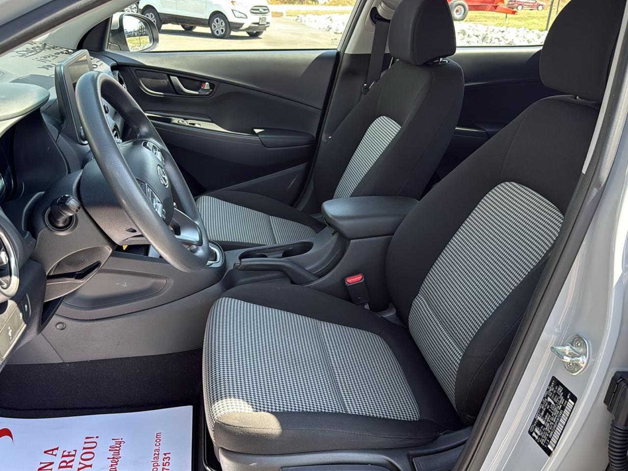 Hyundai Kona SE 4D SUV FWD 2.0L 2023