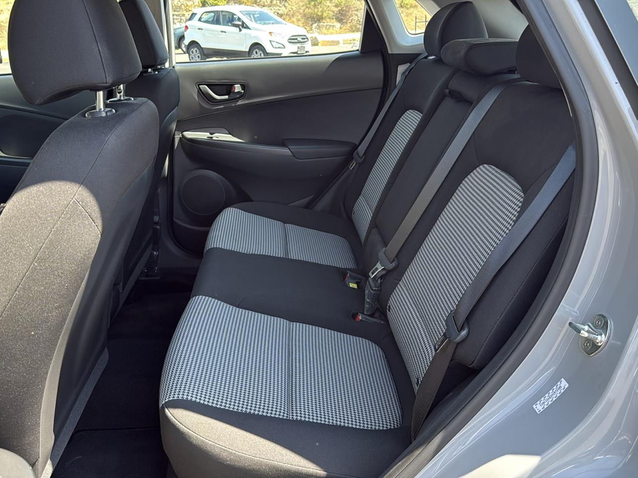 Hyundai Kona SE 4D SUV FWD 2.0L 2023