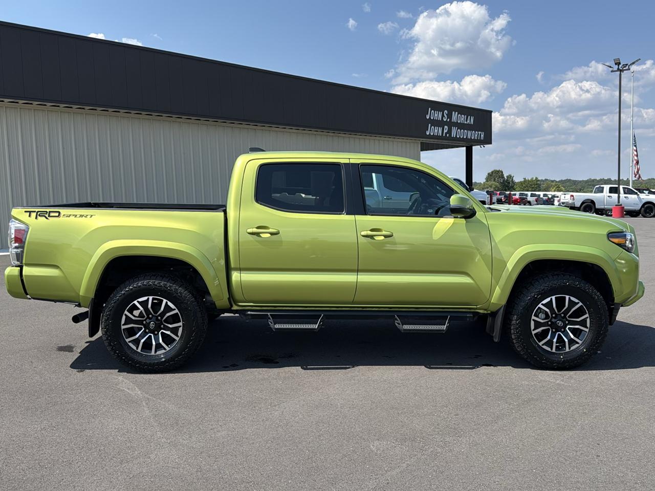 Toyota Tacoma SR5 Dbl Cab 2WD V6 at 2023
