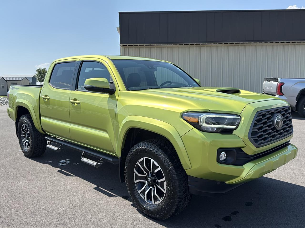 Toyota Tacoma SR5 Dbl Cab 2WD V6 at 2023