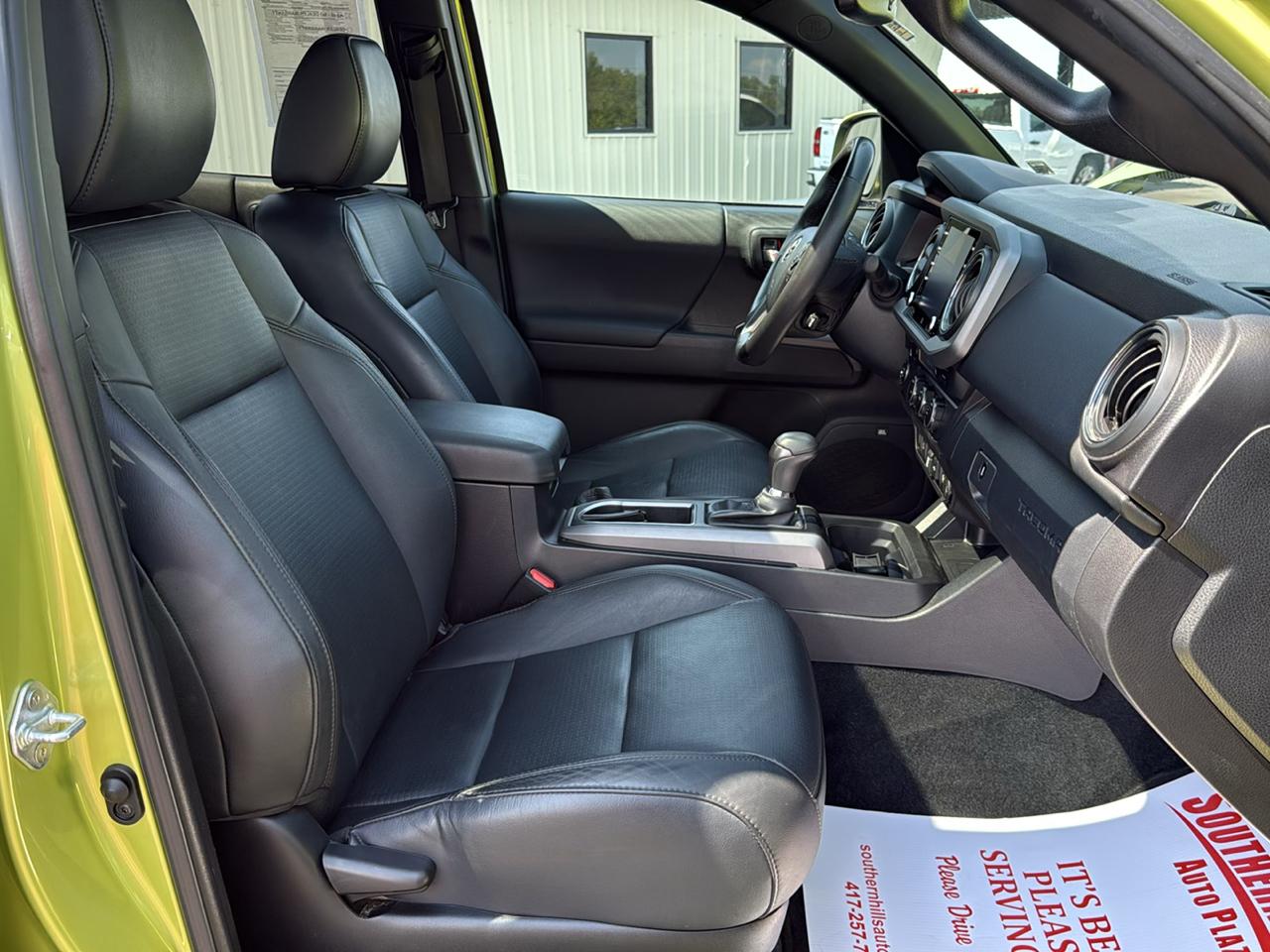 Toyota Tacoma SR5 Dbl Cab 2WD V6 at 2023