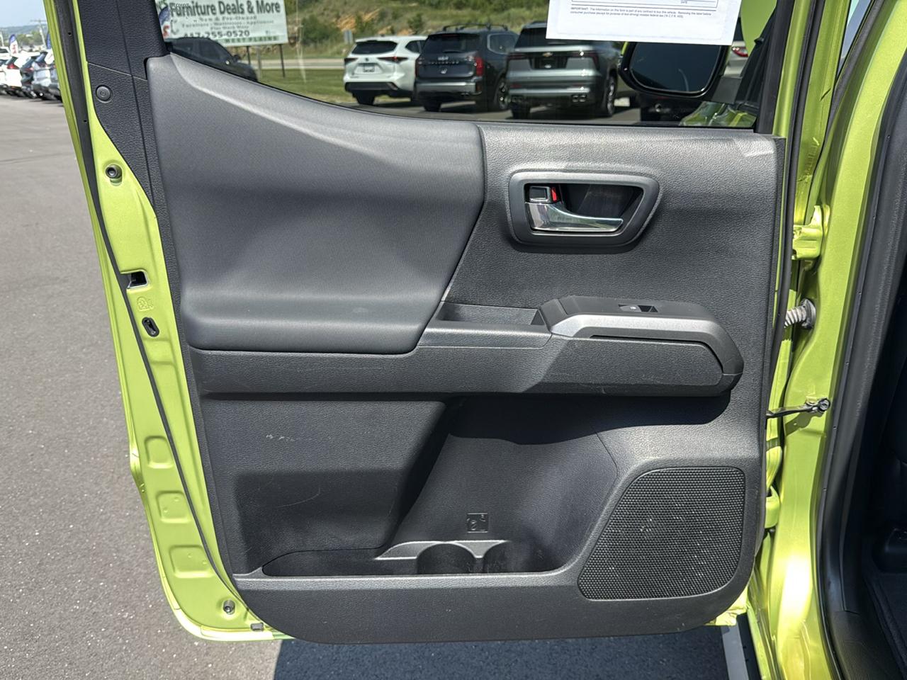 Toyota Tacoma SR5 Dbl Cab 2WD V6 at 2023